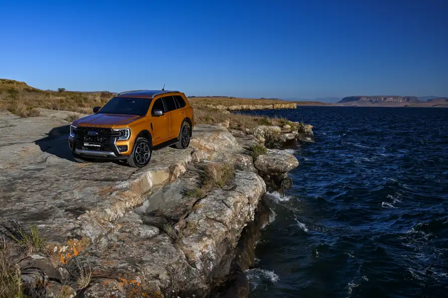 Ford Ford Everest 2.0L BIT SPORT 4X2 10AT Variant Image