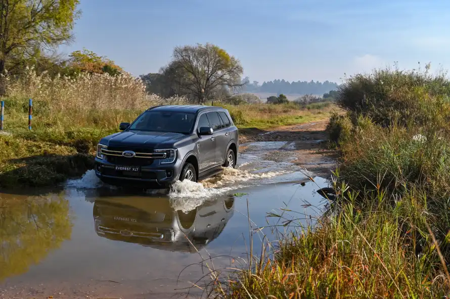 Ford Ford Everest 2.0L BIT SPORT 4X2 10AT Variant Image