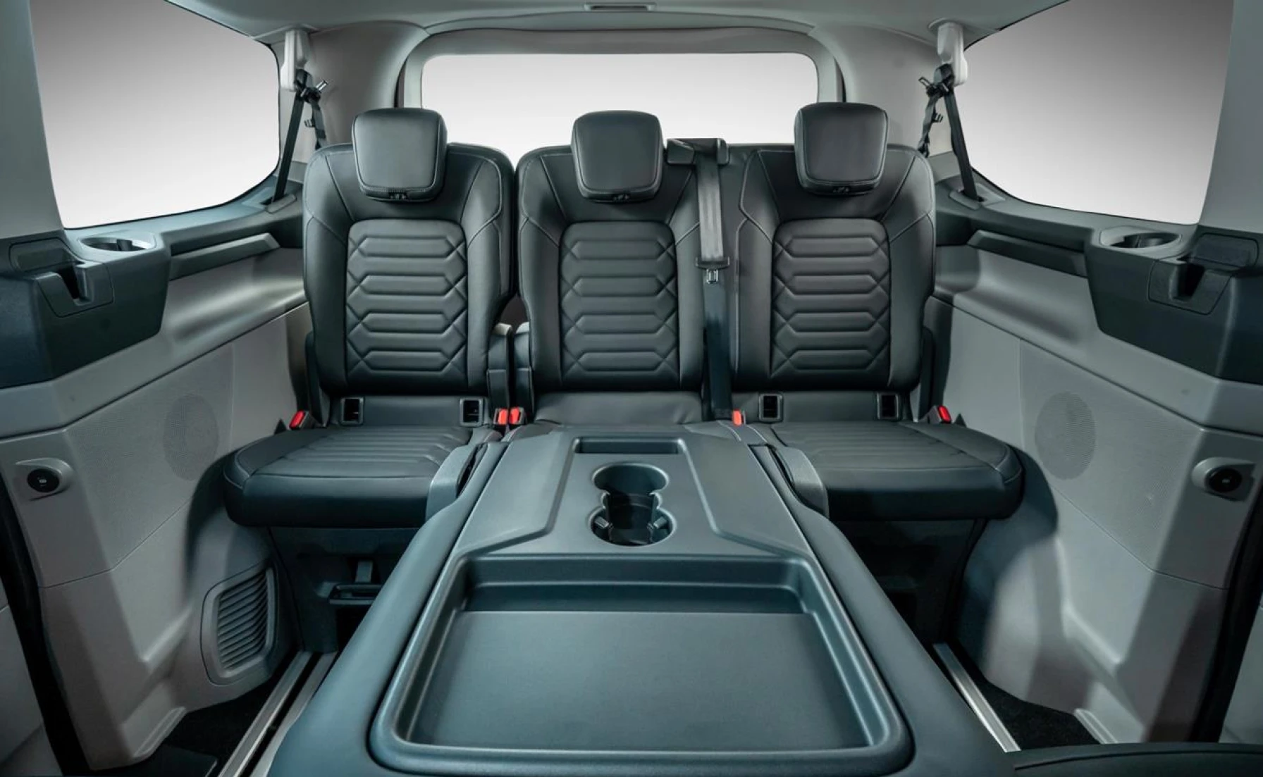 Ford Ford Tourneo Custom 2.0SiT Sport 8AT Variant Image