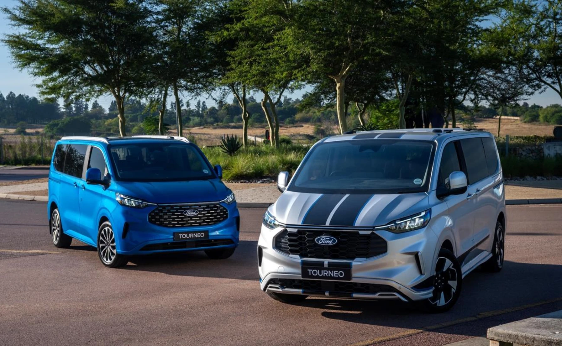 Ford Ford Tourneo Custom 2.0SiT Sport 8AT Variant Image