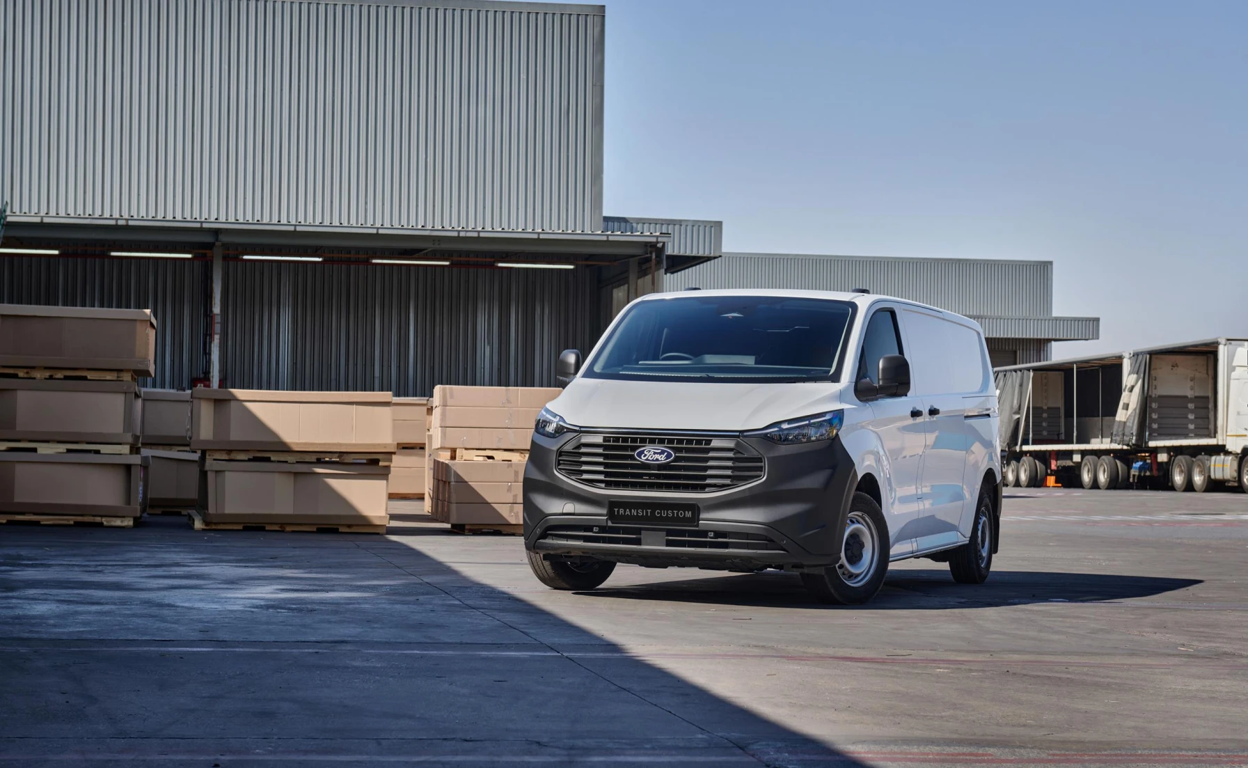 Ford Ford Transit Custom 2.0TDCI LWB Base F/C P/V 6MT Variant Image